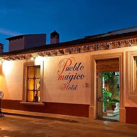 Hotel Pueblo Magico Пацкуаро Экстерьер фото
